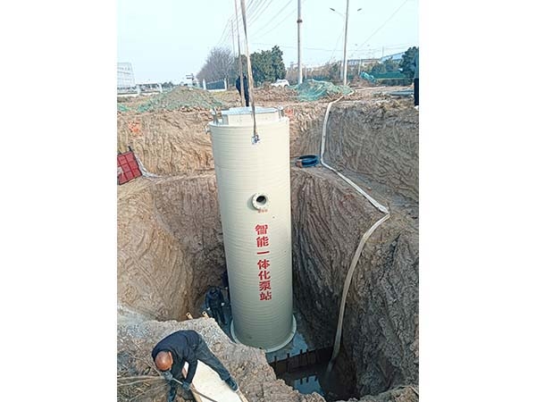 河南一體化泵站安裝調(diào)試現(xiàn)場(chǎng)