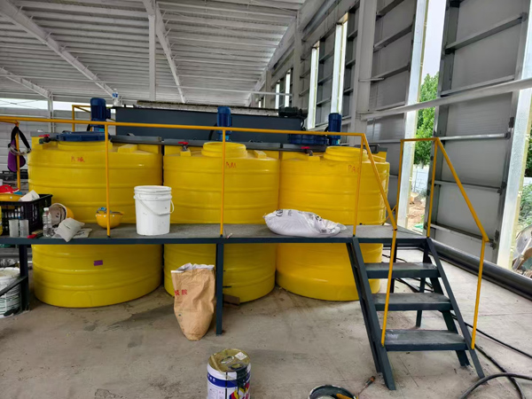 污水處理設(shè)備安裝調(diào)試完成